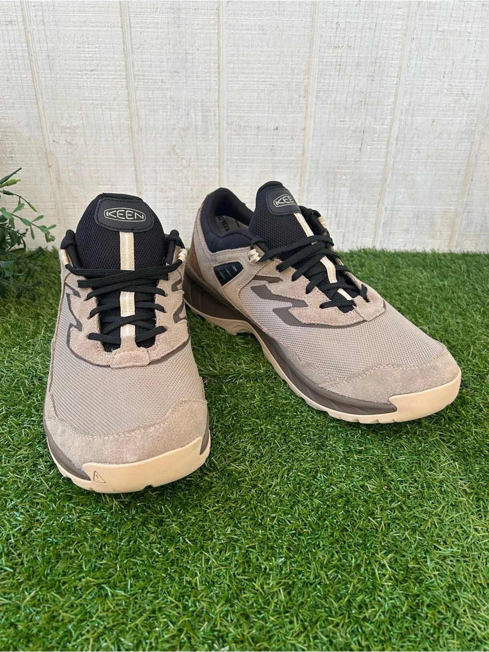 KEEN Men's Hightrail Waterproof Hiking Shoe $150 size 12 like new /no box